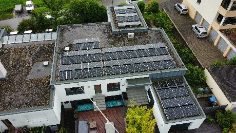 Flachdach Fotovoltaik DJI